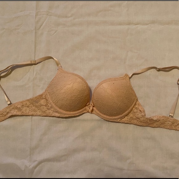 NWOT ✨ Bombshell bra - Picture 2 of 5